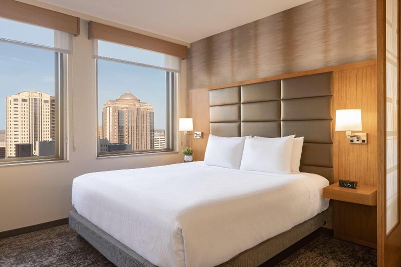 キングサイズベッドのスタンダードルーム, Hyatt Place Houston Downtown