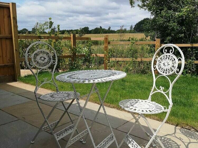 בקתה, The Yard @ Pringle Farm