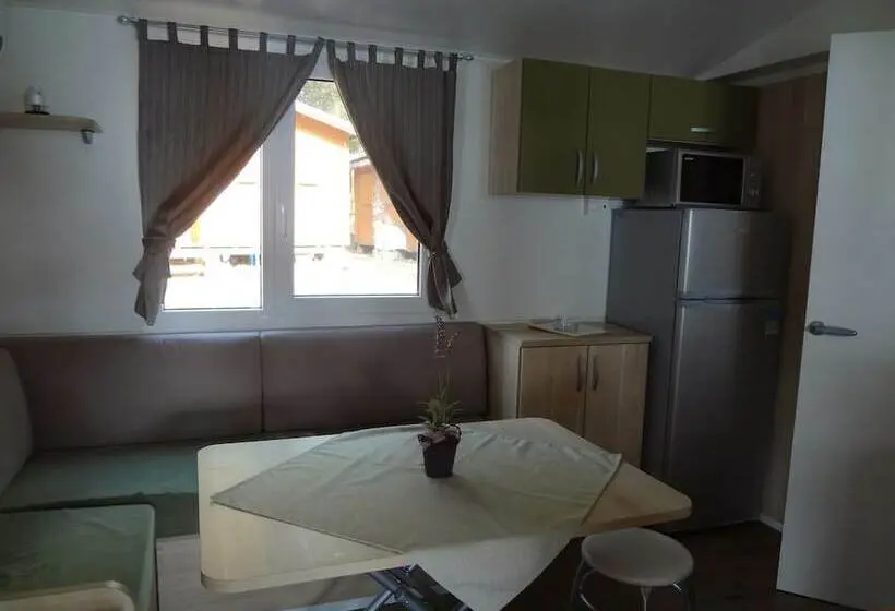 خانه 1 خوابه, Victoria Mobilehome Camping Dole