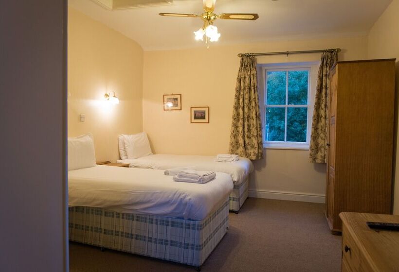 خانه 2 خوابه, The Horse And Farrier Inn And The Salutation Inn Threlkeld Keswick