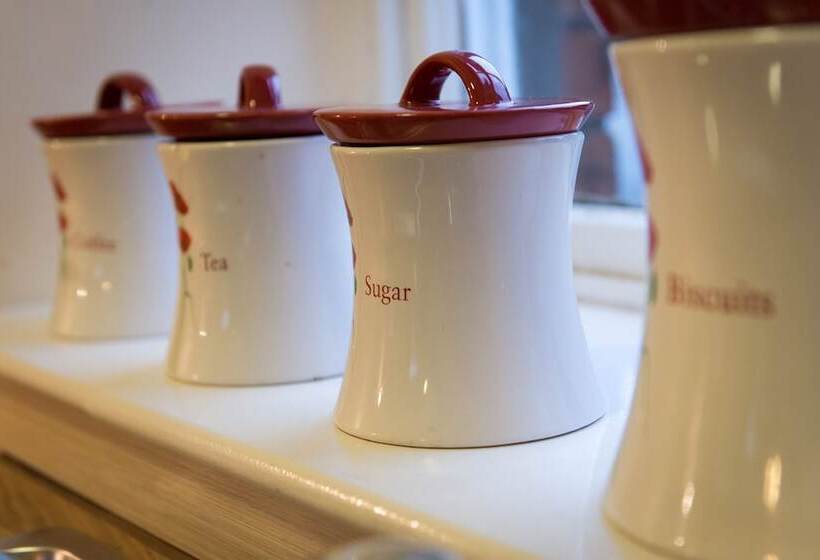 خانه 2 خوابه, The Horse And Farrier Inn And The Salutation Inn Threlkeld Keswick