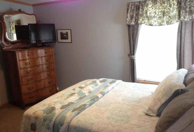 3间卧室的房子, Goldberry Woods