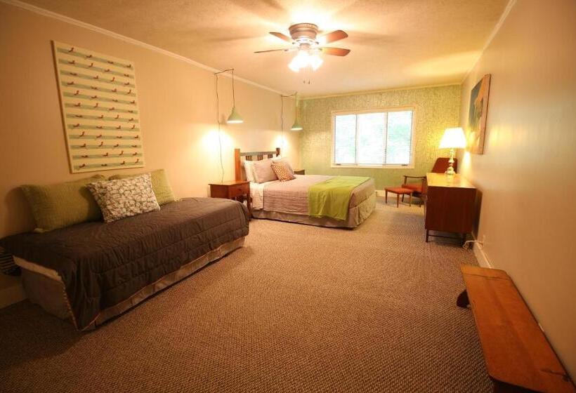 4间卧室的房子, Goldberry Woods