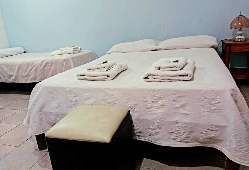 Номер Стандарт Трехместный, Benitez Hosteria