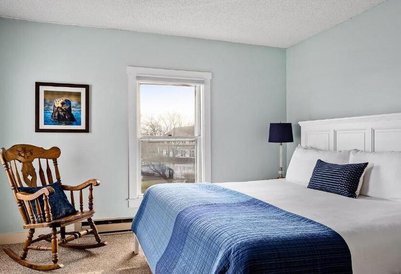 غرفة ديلوكس سرير كينج, East Wind Inn & Suites