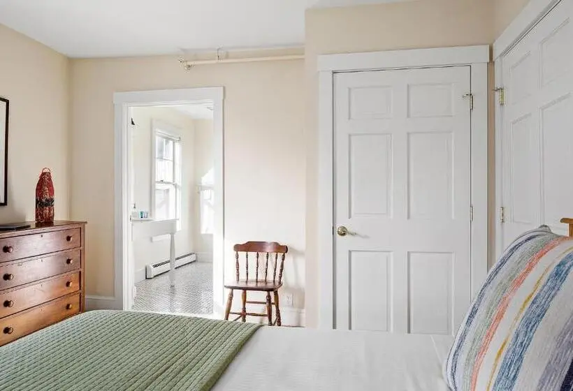 身障者適用スタンダードルーム, East Wind Inn & Suites