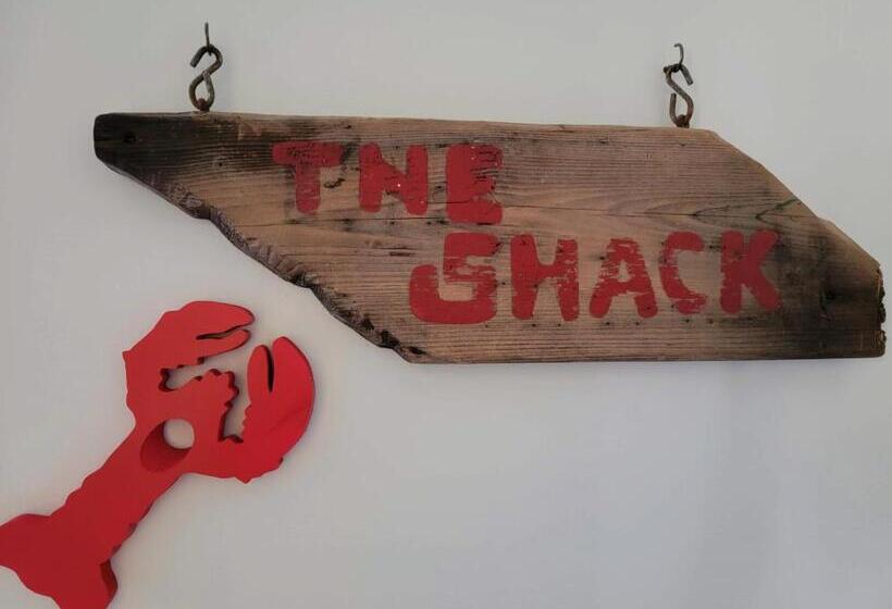 غرفة قياسية سرير كينج, East Wind Inn & Suites