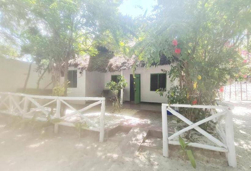 经济型三人房间, Garden Beach Bungalows Jambiani