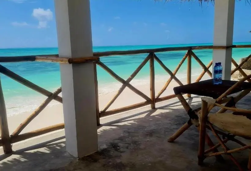 オーシャンビューデラックスルームバルコニー付き, Garden Beach Bungalows Jambiani