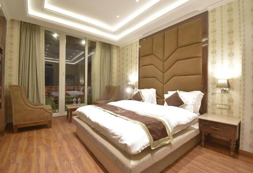 Номер Superior Кровать Кинг, Grand Him Queen Ac Centralized