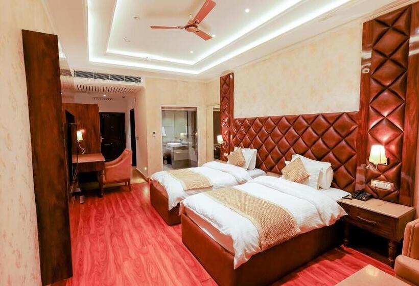 Номер Superior, Grand Him Queen Ac Centralized