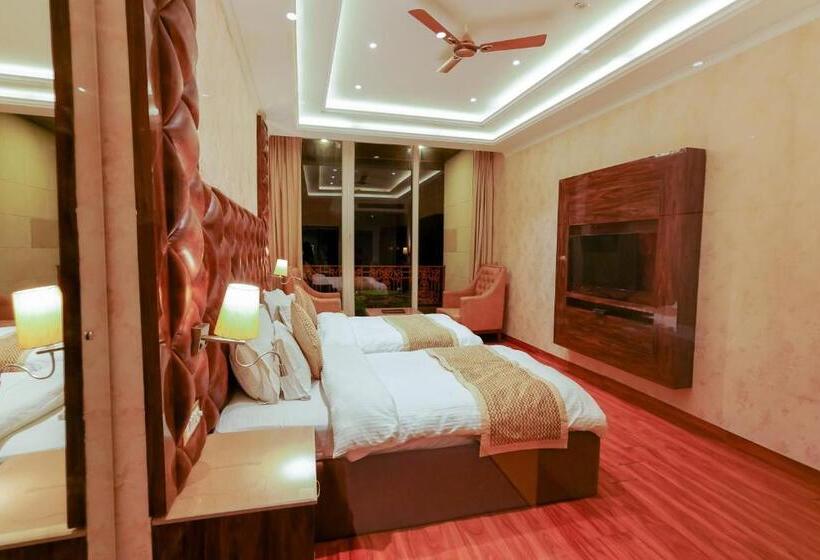 Номер Superior, Grand Him Queen Ac Centralized