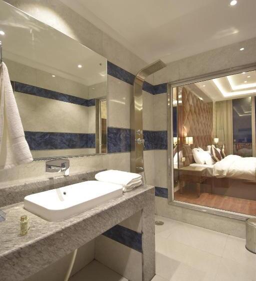 Номер Superior, Grand Him Queen Ac Centralized