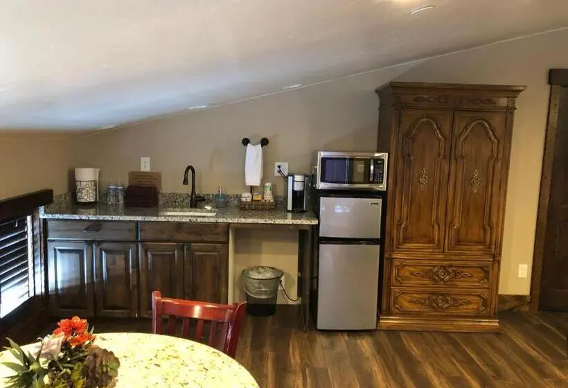 キングサイズベッドのスイートルーム, Zion Cliff Lodge