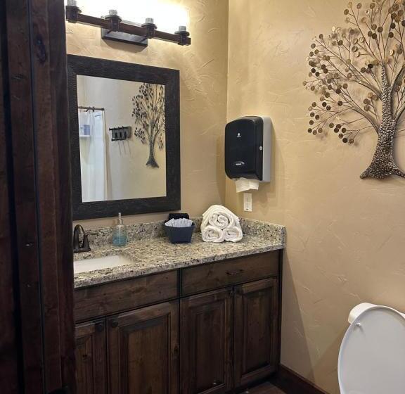 غرفة ديلوكس مزودة بشرفة, Zion Cliff Lodge