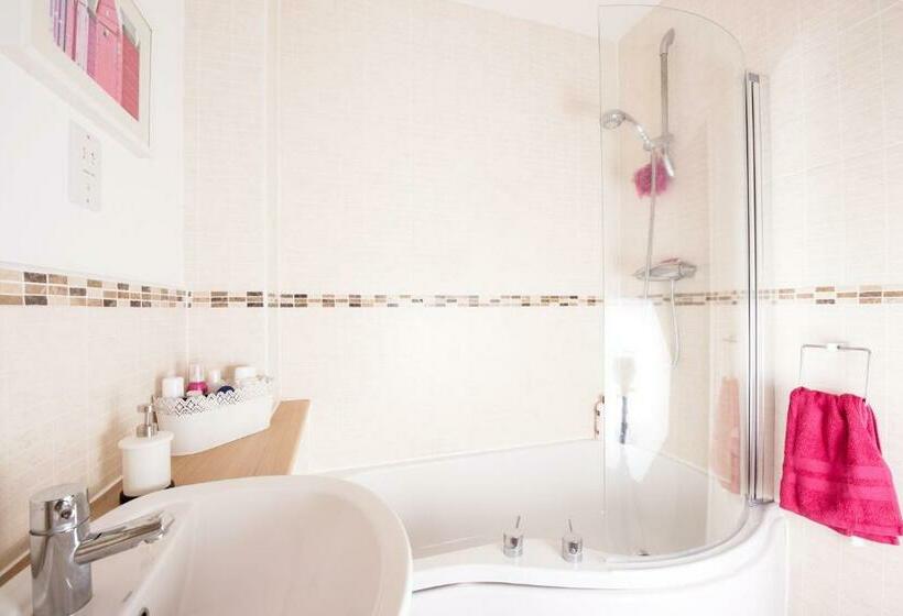 标准间, Riverside Stays, Shefford