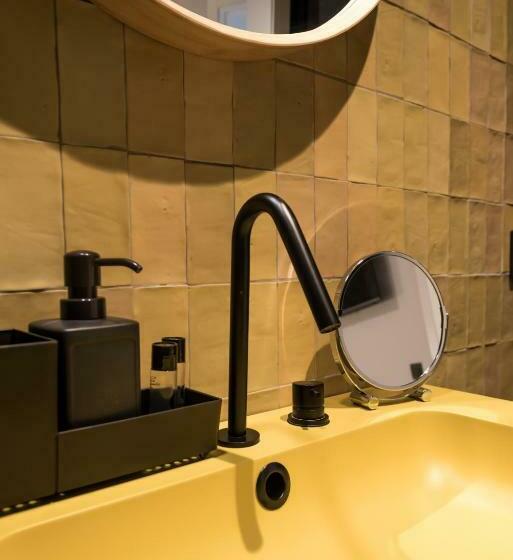 سوئیت 2 خوابه, Welldone Quality  Crystal Pool