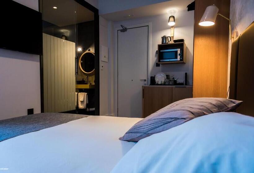 اتاق سوپریور, Welldone Quality  Crystal Pool