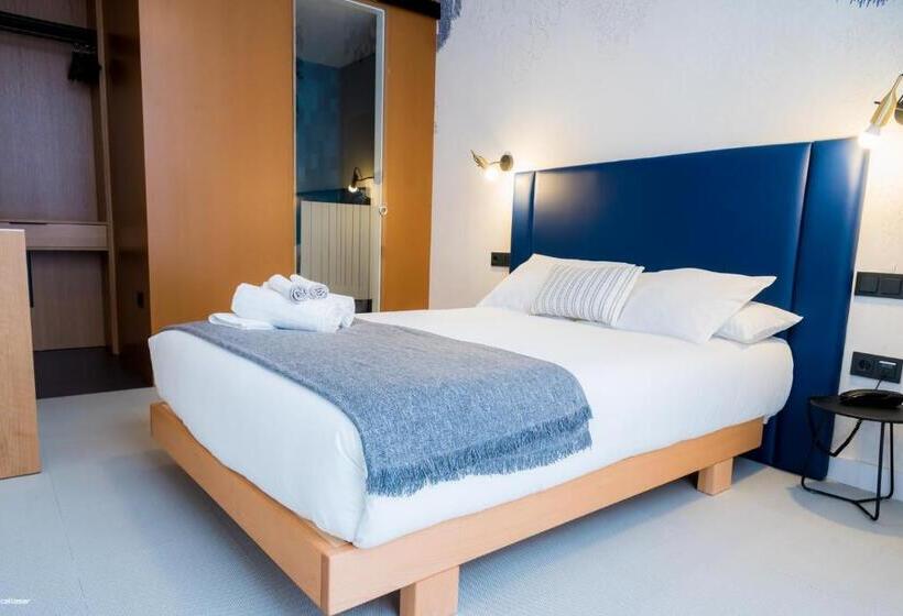 اتاق لوکس, Welldone Quality  Crystal Pool