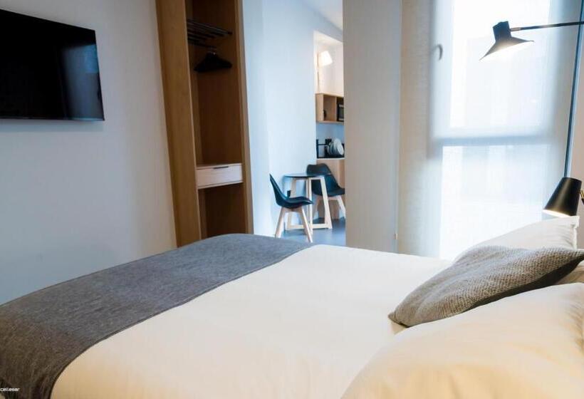 اتاق پرمیوم, Welldone Quality  Crystal Pool