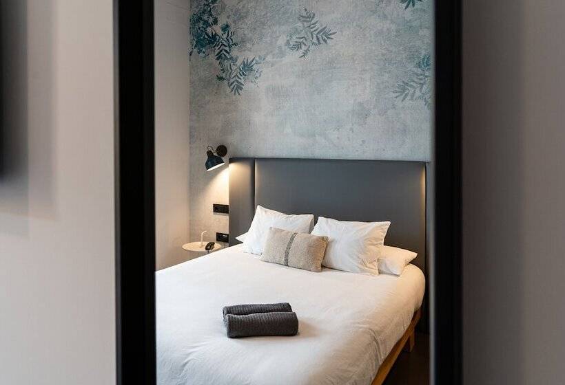 اتاق استاندارد, Welldone Quality  Crystal Pool