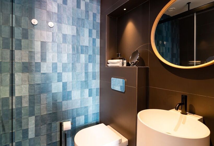 اتاق لوکس, Welldone Quality  Crystal Pool