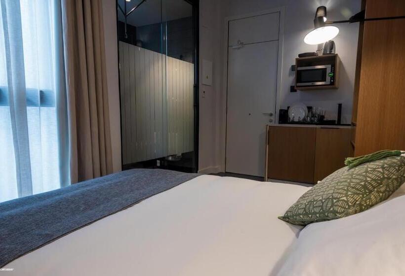 اتاق سوپریور, Welldone Quality  Crystal Pool