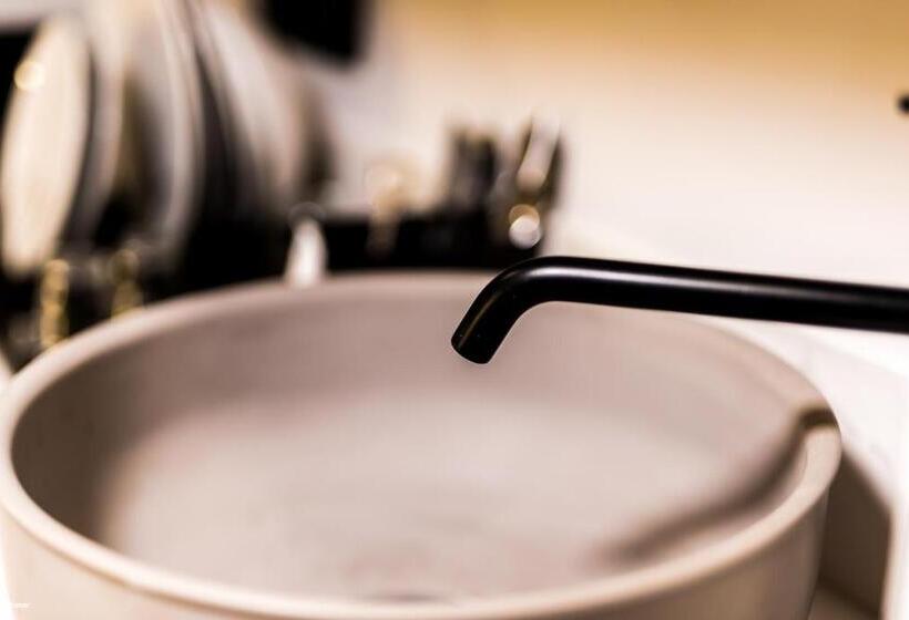 اتاق لوکس, Welldone Quality  Crystal Pool