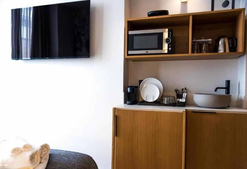 اتاق لوکس, Welldone Quality  Crystal Pool