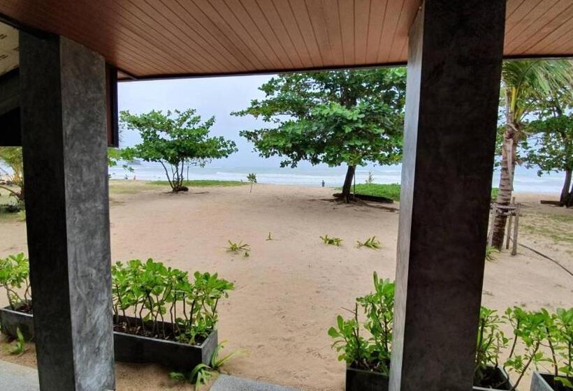 스탠다드 방갈로, Dang Sea Beach Resort   Sha