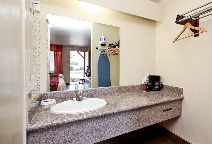 غرفة ديلوكس, Red Roof Inn Lompoc