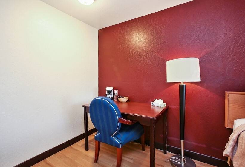 غرفة ديلوكس, Red Roof Inn Lompoc