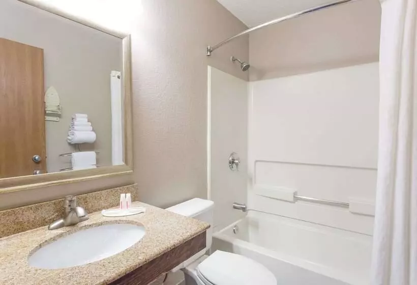 ２ダブルベッドのスタンダードルーム, Super 8 By Wyndham Richmond Midlothian Turnpike