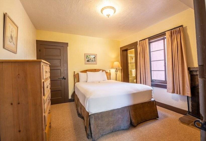 اتاق استاندارد با تخت دو نفره بزرگ, Tanque Verde Guest Ranch