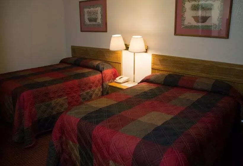 ２ダブルベッドのスタンダードルーム, Tazewell Motor Lodge