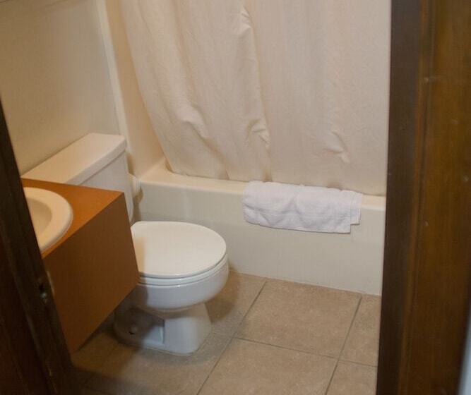스탠다드 룸 더블 침대 2개, Tazewell Motor Lodge