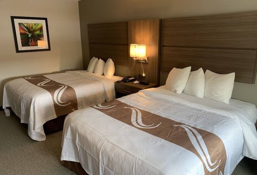 חדר סטנדרט שתי מיטות זוגיות, Quality Inn Mishawaka   South Bend