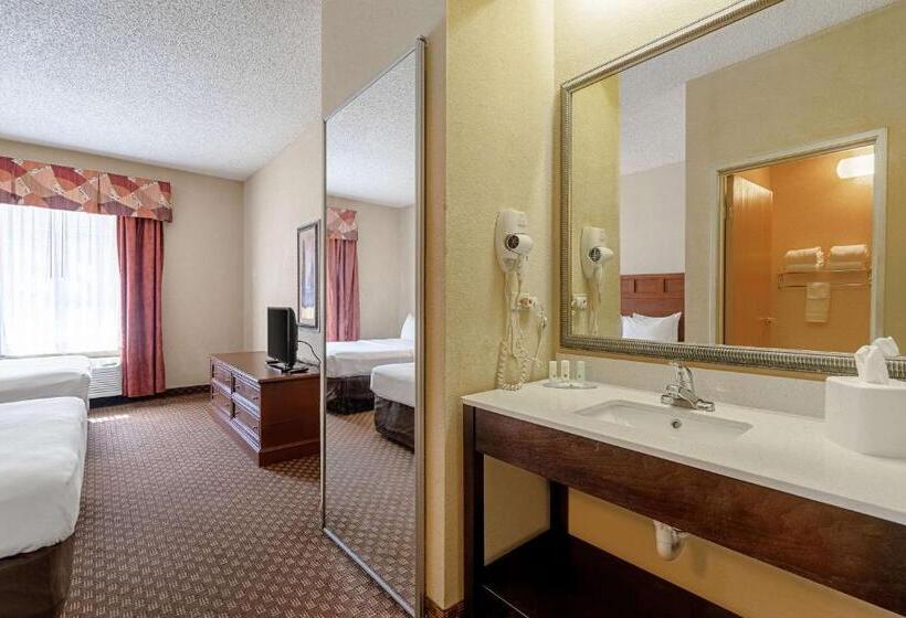 جناح, Quality Suites San Antonio Northeast