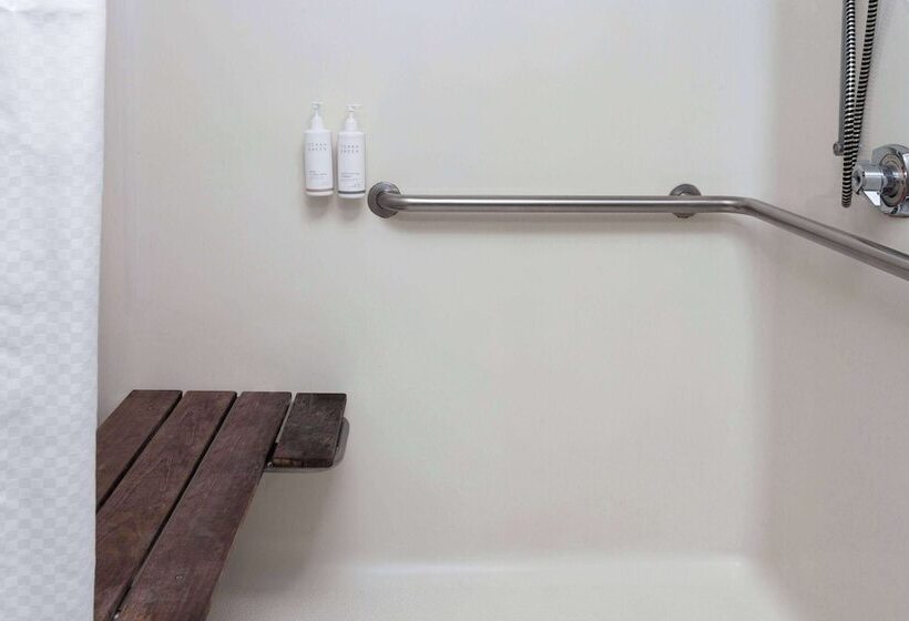 Quarto Estandar para Deficientes Físicos, Super 8 By Wyndham Olney