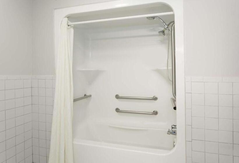 Standard Szoba 2 Franciaággyal, Super 8 By Wyndham Valdosta Ga I 75