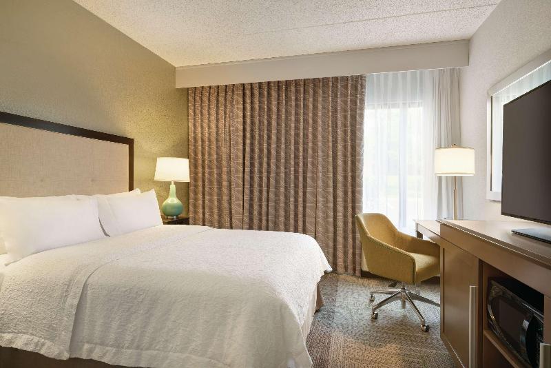 Standard Szoba King Size Bed, Super 8 By Wyndham Valdosta Ga I 75