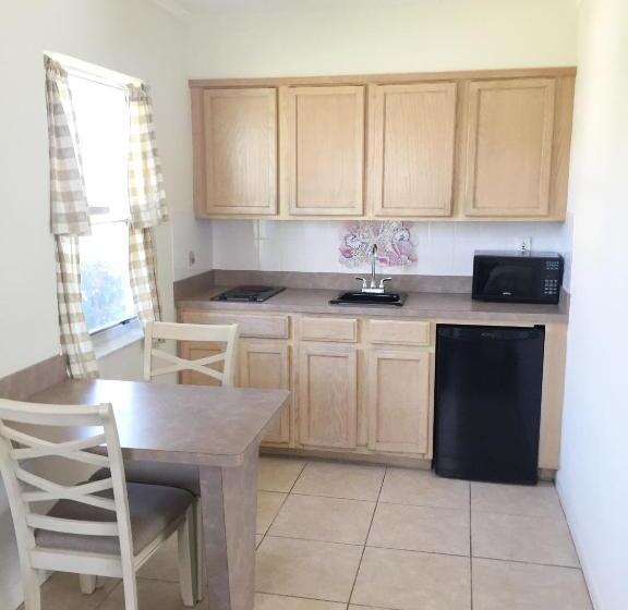 Standard-huone Keittiö, Surf Studio Beach Resort