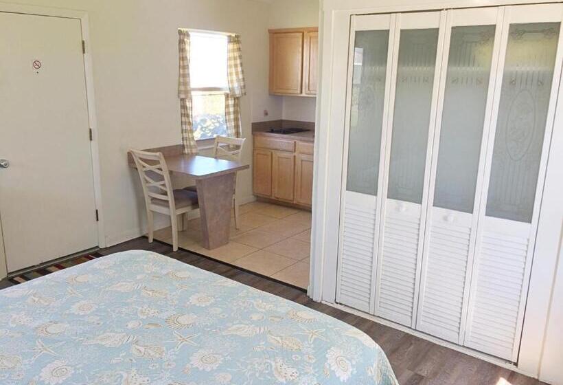 Standard-huone Keittiö, Surf Studio Beach Resort