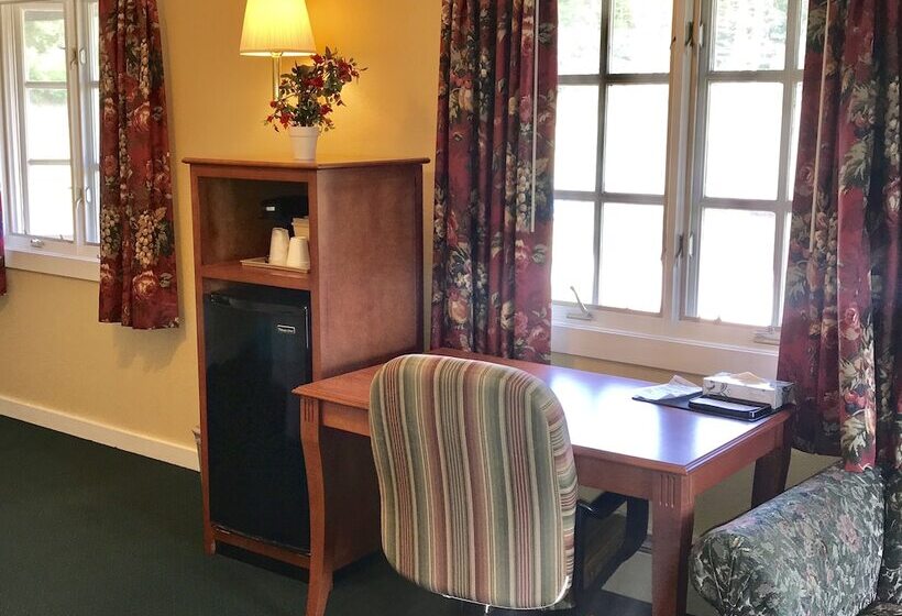 غرفة ديلوكس, Swiss Chalets Village Inn