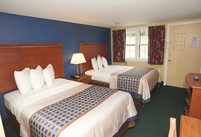 غرفه قياسيه سريرين مزدوجين, Swiss Chalets Village Inn