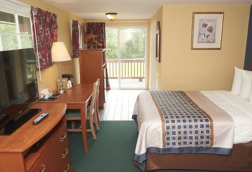 غرفه قياسيه سريرين مزدوجين, Swiss Chalets Village Inn