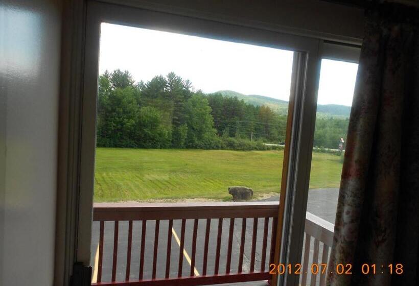 غرفه قياسيه سريرين مزدوجين, Swiss Chalets Village Inn