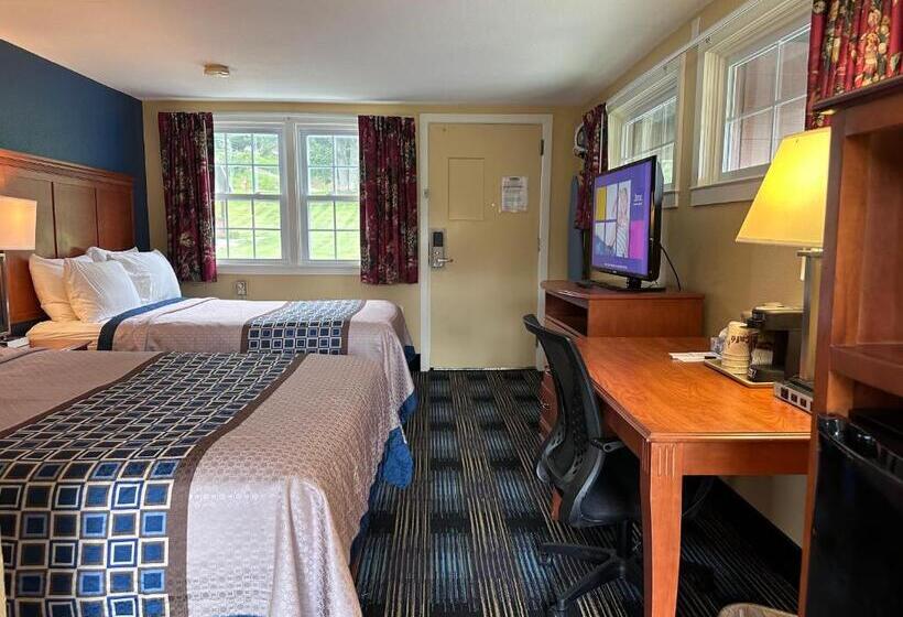 غرفه قياسيه سريرين مزدوجين, Swiss Chalets Village Inn