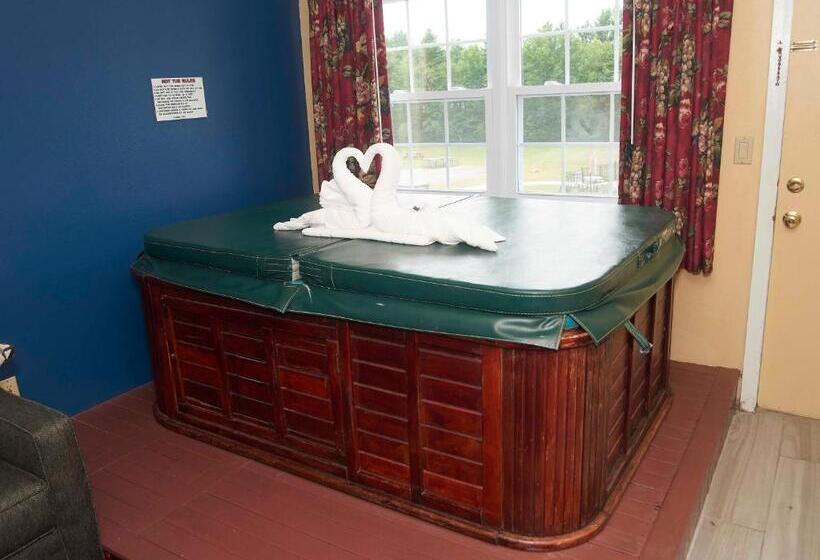 جناح سرير كينج, Swiss Chalets Village Inn