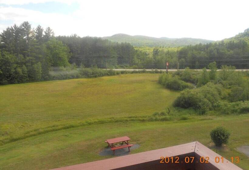 غرفة ديلوكس, Swiss Chalets Village Inn